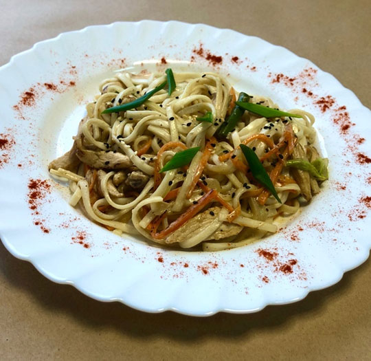 Фото WOK c курицей (Фунчоза)